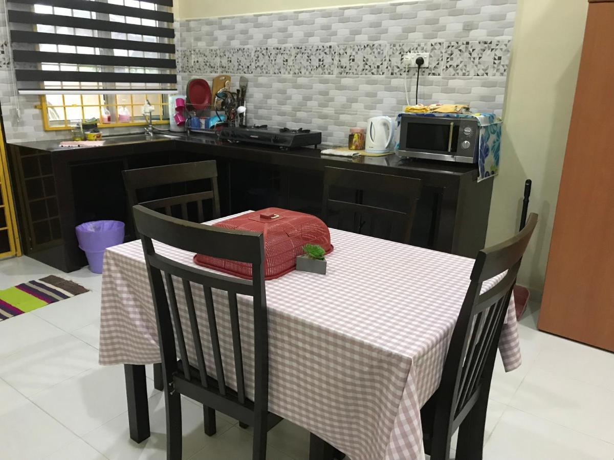 Homestay Talina Kuala Terengganu Kültér fotó